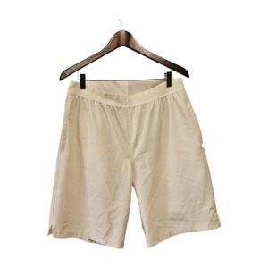 Fabletics Fundamental Short LARGE Eggshell Inner Lined Gym Workout Train‎